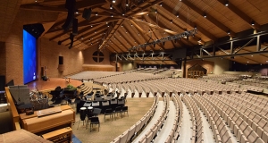 US church solves video wall challenges with Analog Way